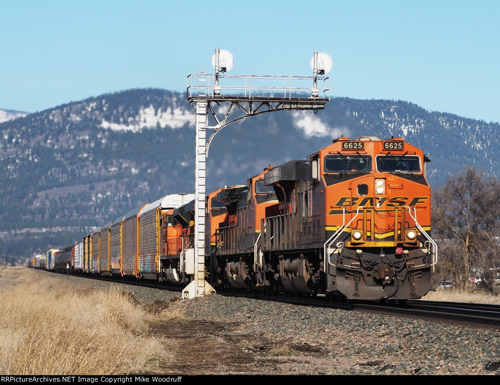 BNSF 6625